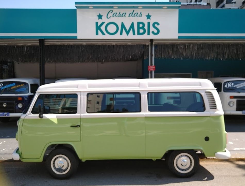 Volkswagen Kombi Standard 1.3 (Flex)