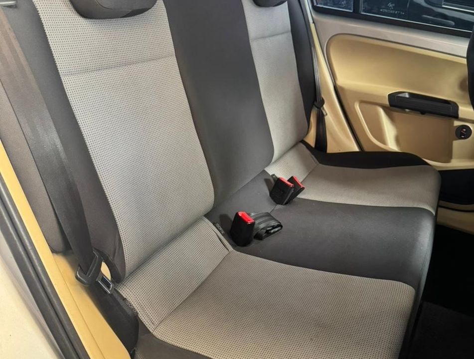 VolksWagen up! take 1.0 Total Flex 12V 5p