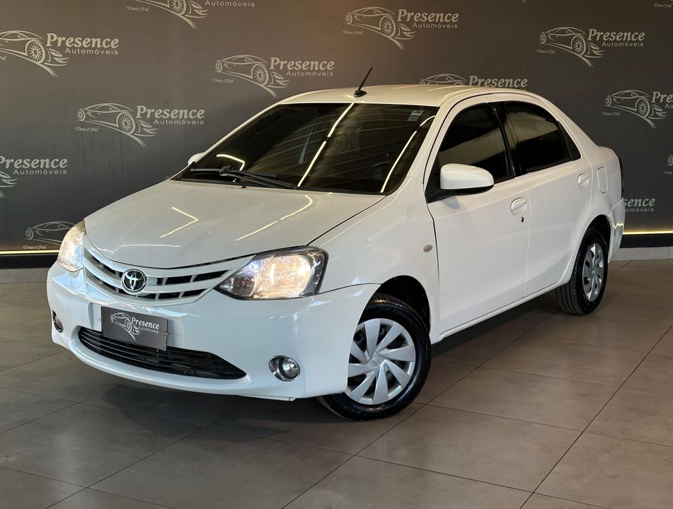 Toyota ETIOS X Sedan 1.5 Flex 16V 4p Mec.