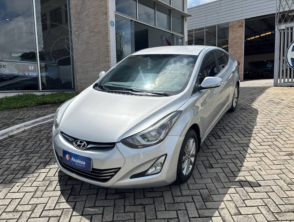 Hyundai Elantra GLS 2.0 16V Flex Aut.