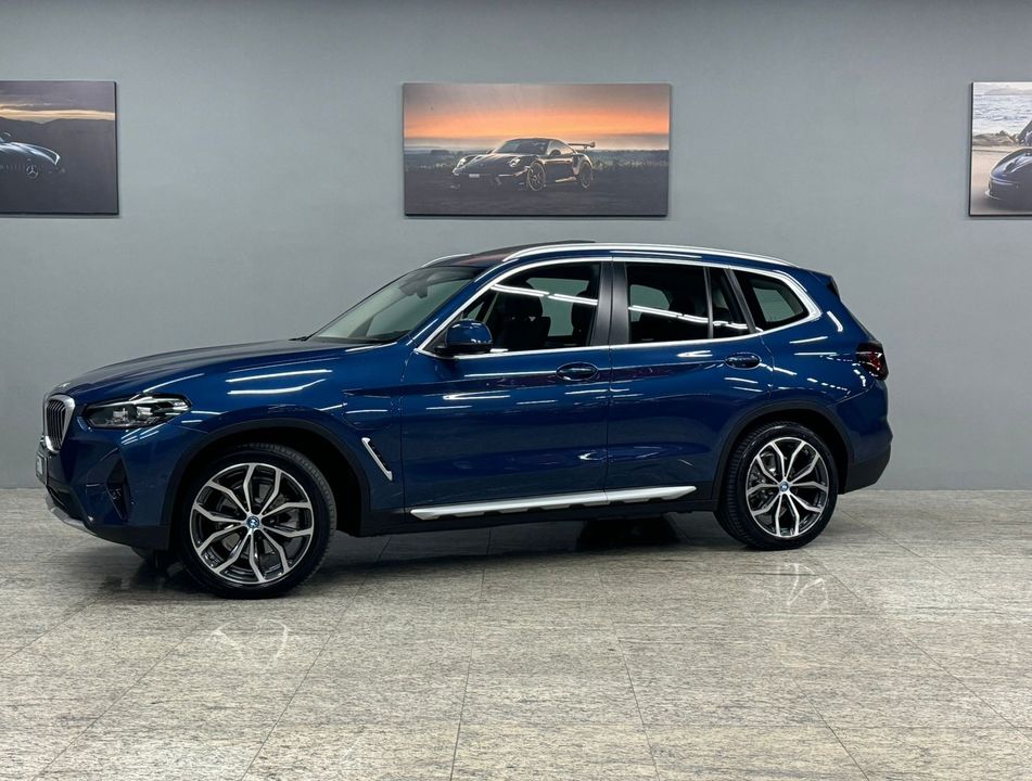 BMW X3 XDRIVE 30e X-Line Turbo Híbrido Aut.