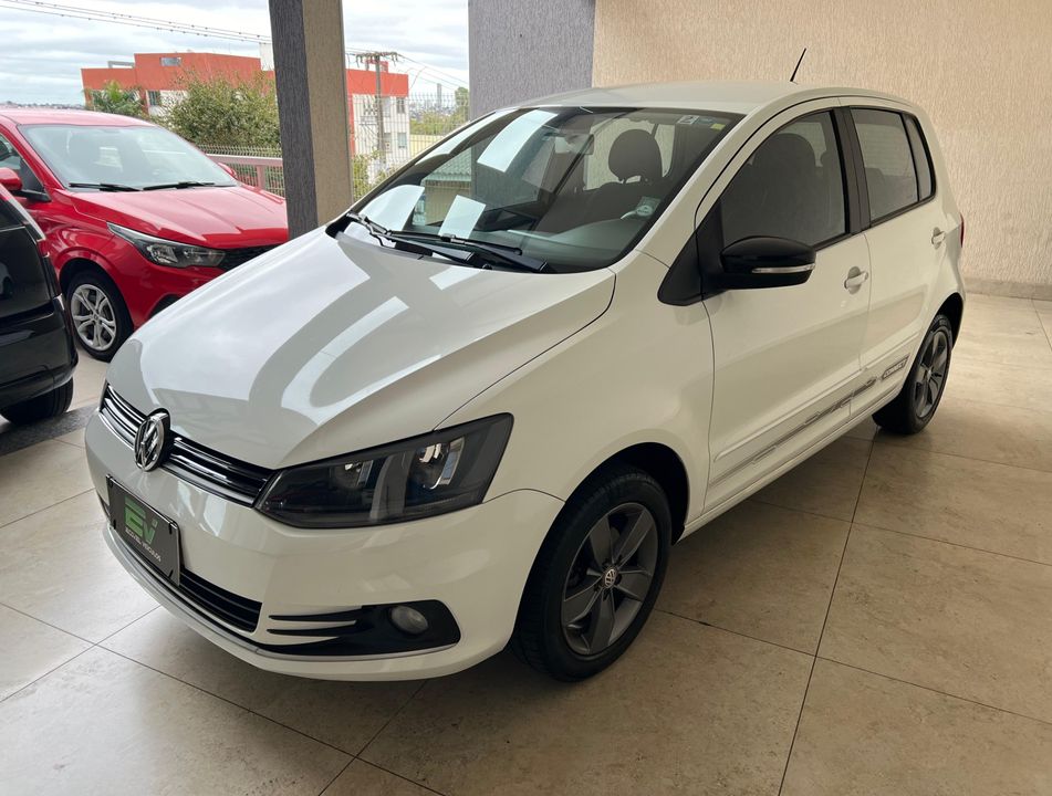 VolksWagen Fox Connect 1.6 Flex 8V 5p