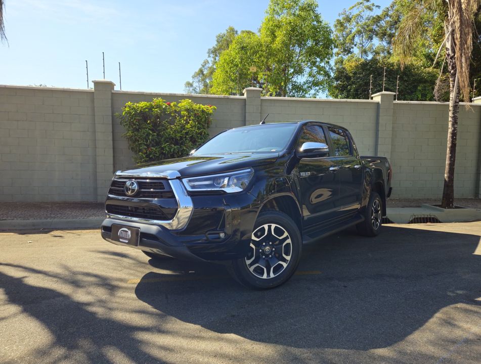 Toyota Hilux CD SRX 4x4 2.8 TDI 16V Diesel Aut.