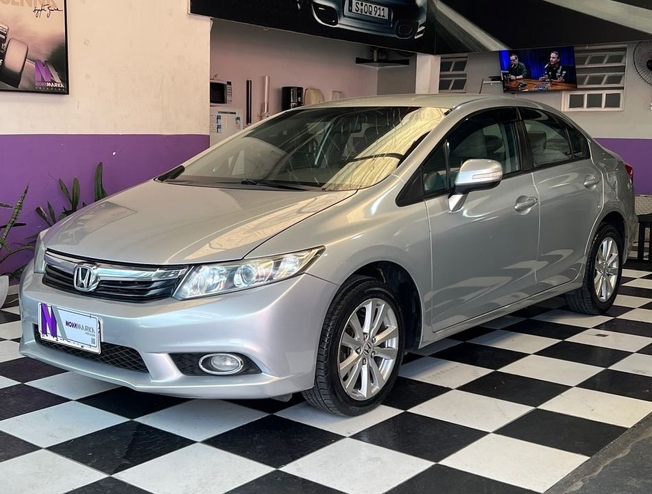 Honda Civic Sedan LXR 2.0 Flexone 16V Aut. 4p