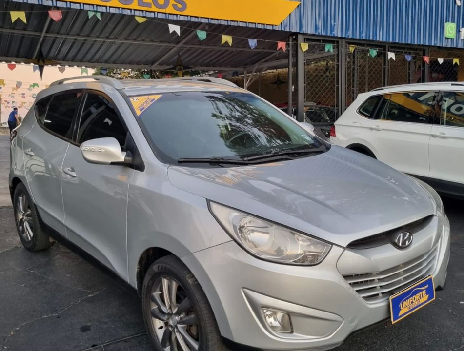 HYUNDAI 2.0 MPI 4X2 16V GASOLINA 4P MANUAL