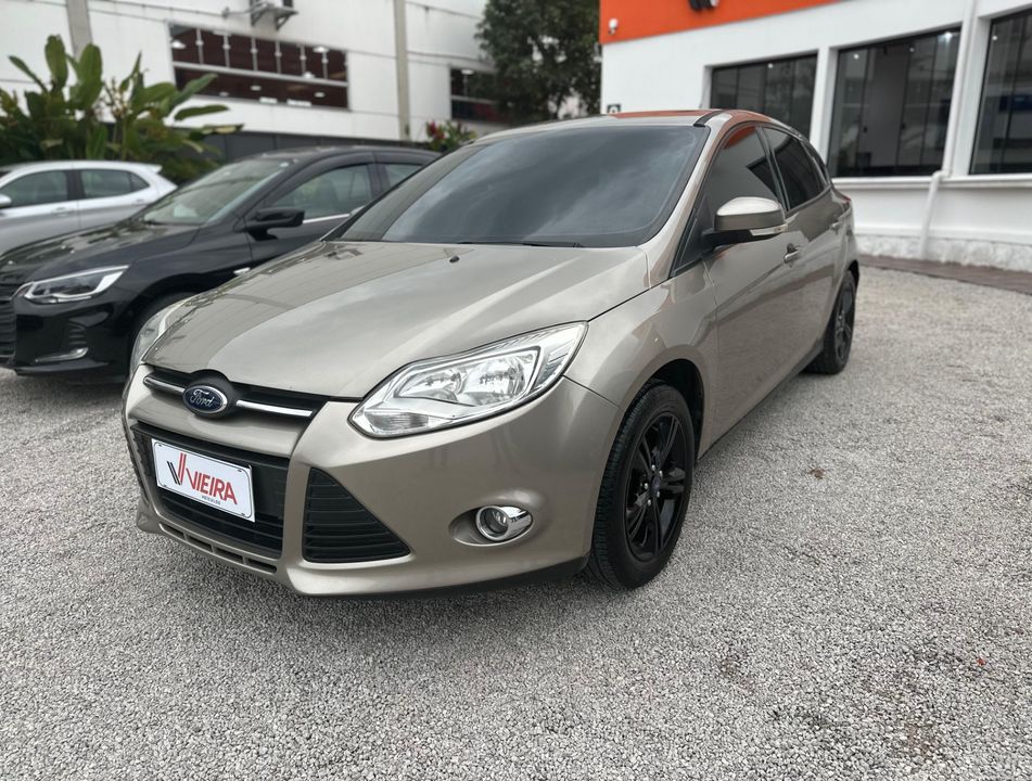 Ford Focus 1.6 S/SE/SE Plus Flex 8V/16V  5p