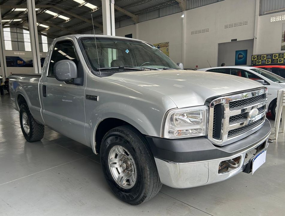 FORD F-250XLT 3.9 4X2 CD