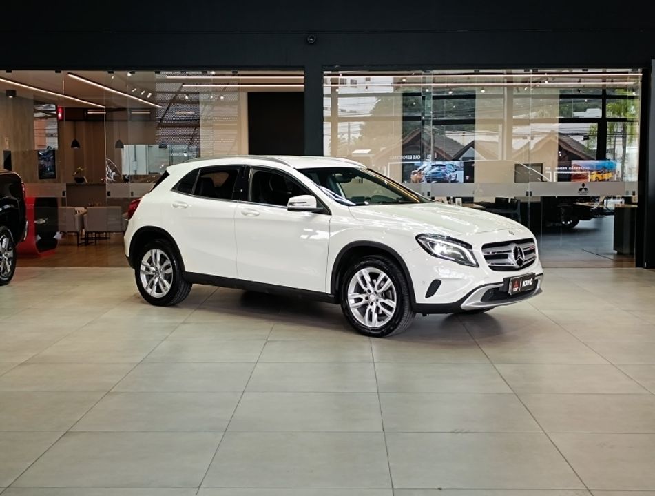 Mercedes-Benz GLA 200 Style