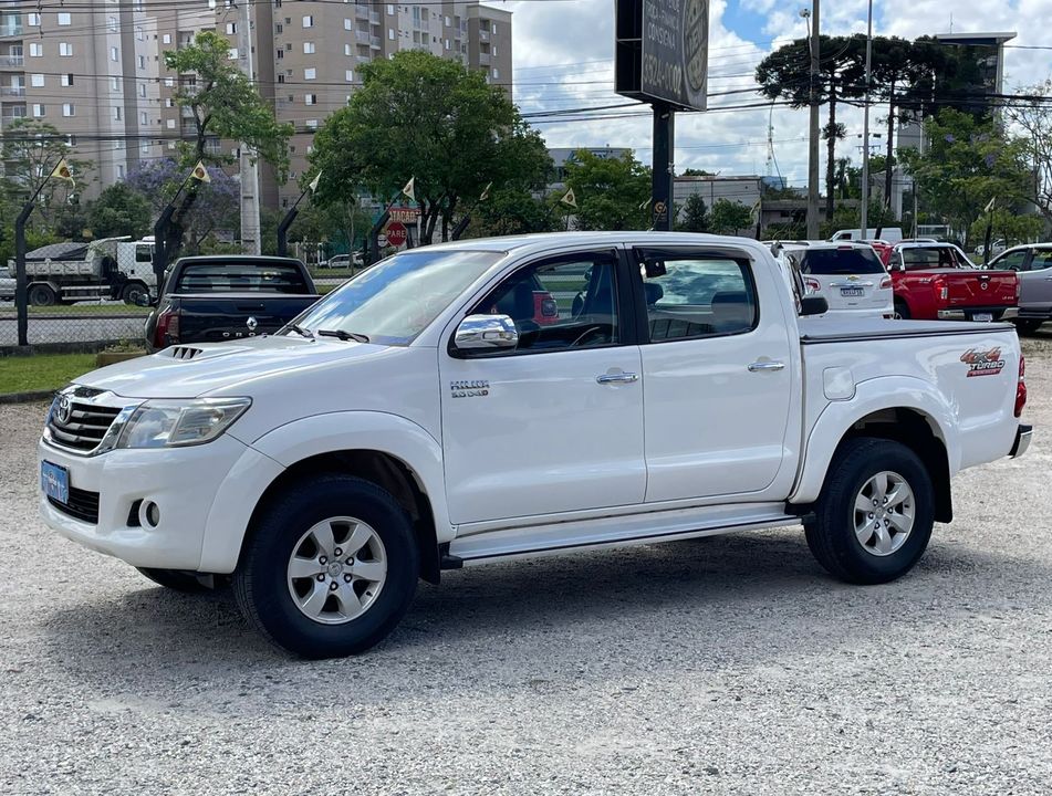 Toyota Hilux 3.0 TDI 4x4 CD SRV DIESEL AUT