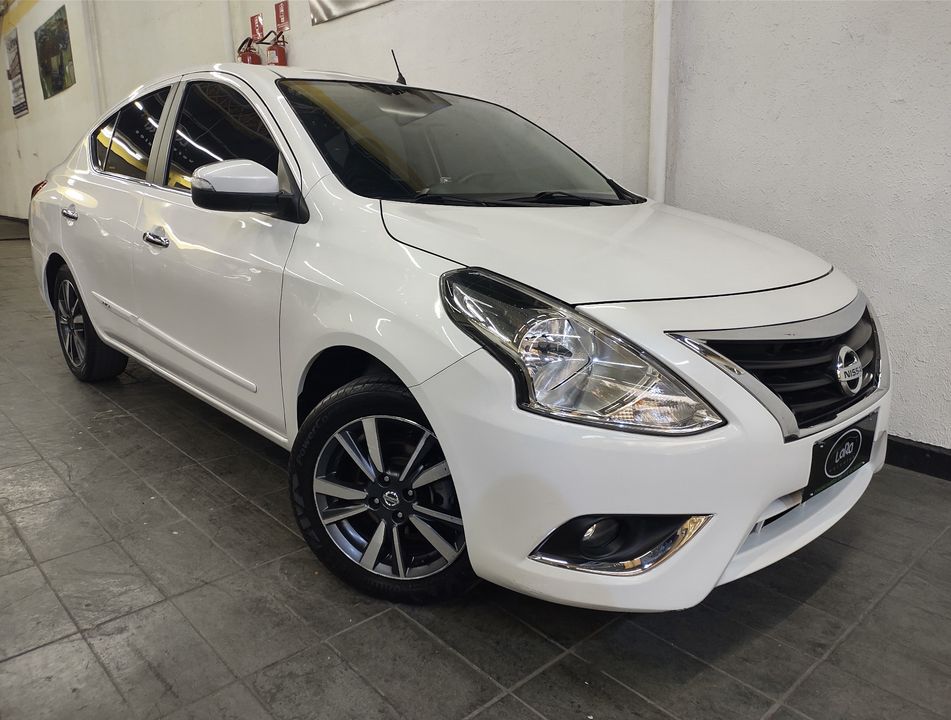 Nissan VERSA UNIQUE 1.6 16V FlexStart 4p Aut.