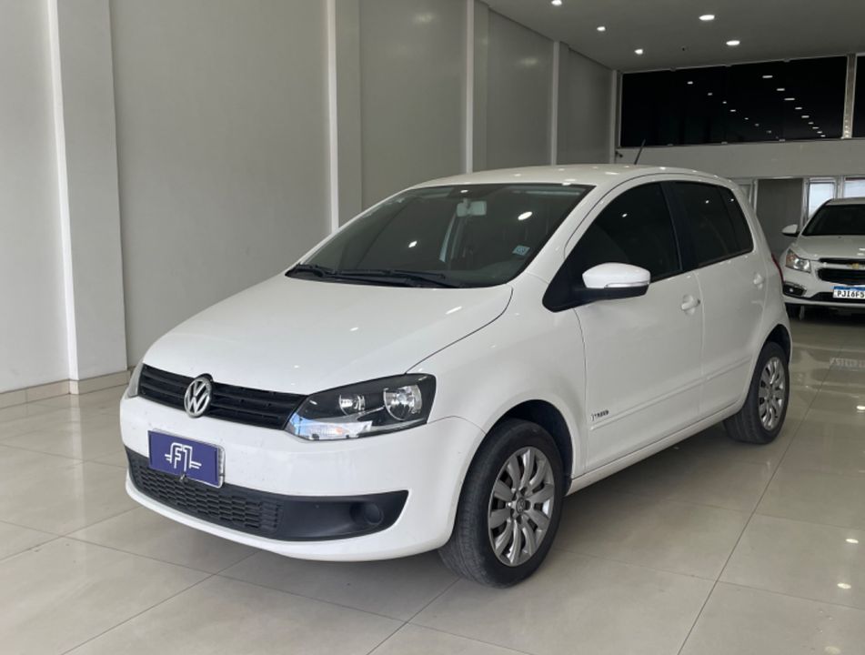 VolksWagen Fox 1.6 Mi Total Flex 8V 5p