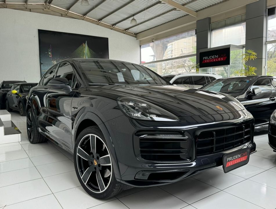 Porsche Cayenne Coupe E-Hybrid 3.0 V6 462cv