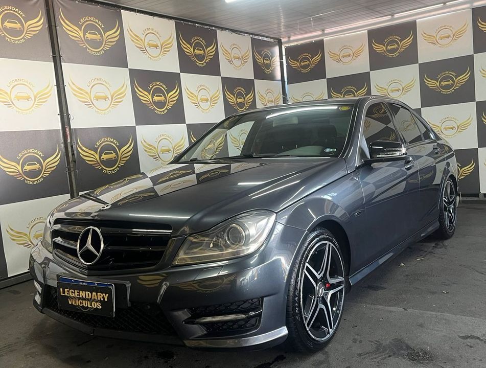 Mercedes C-180 CGI Sport 1.6 TB 16V 156cv Aut.