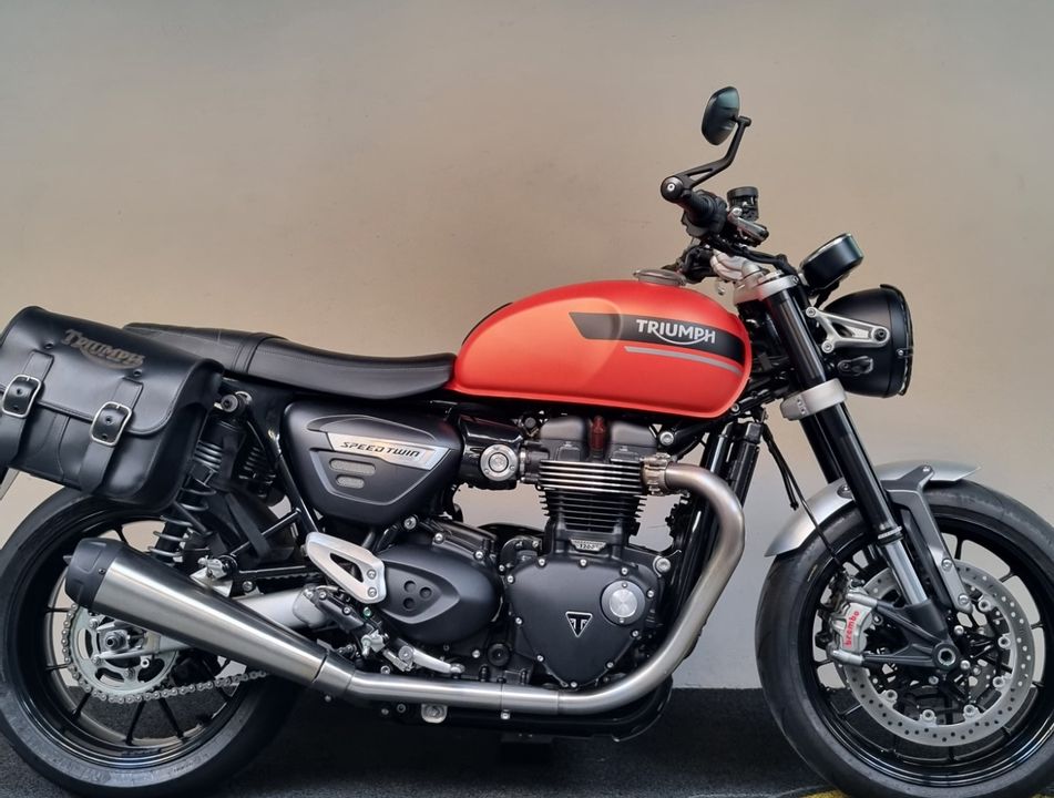 TRIUMPH Speed Twin 1200cc