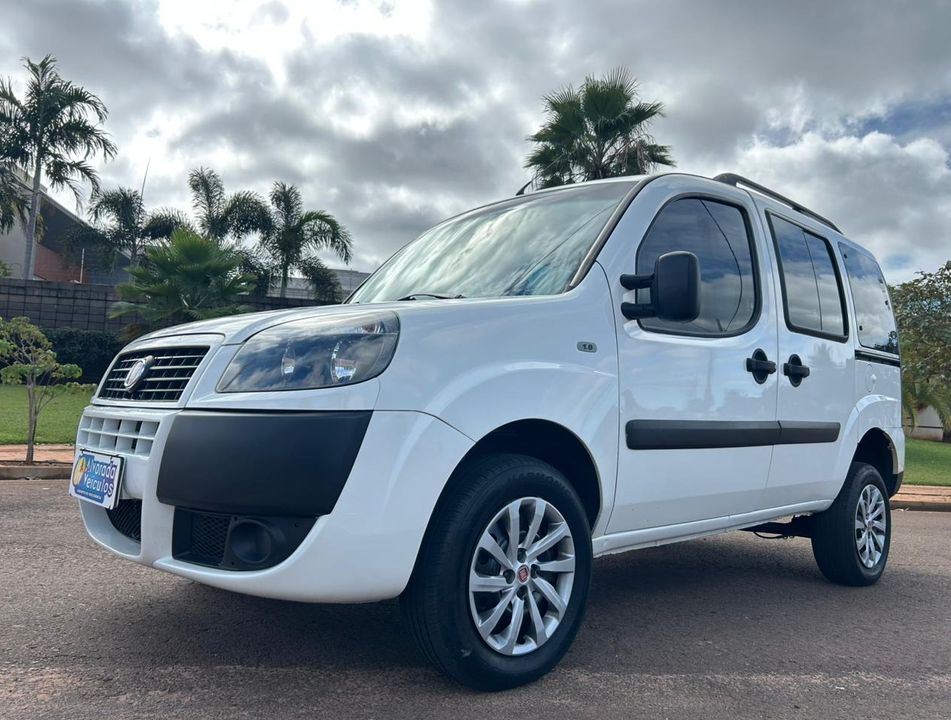 Fiat Doblo ESSENCE 1.8 Flex 16V 5p