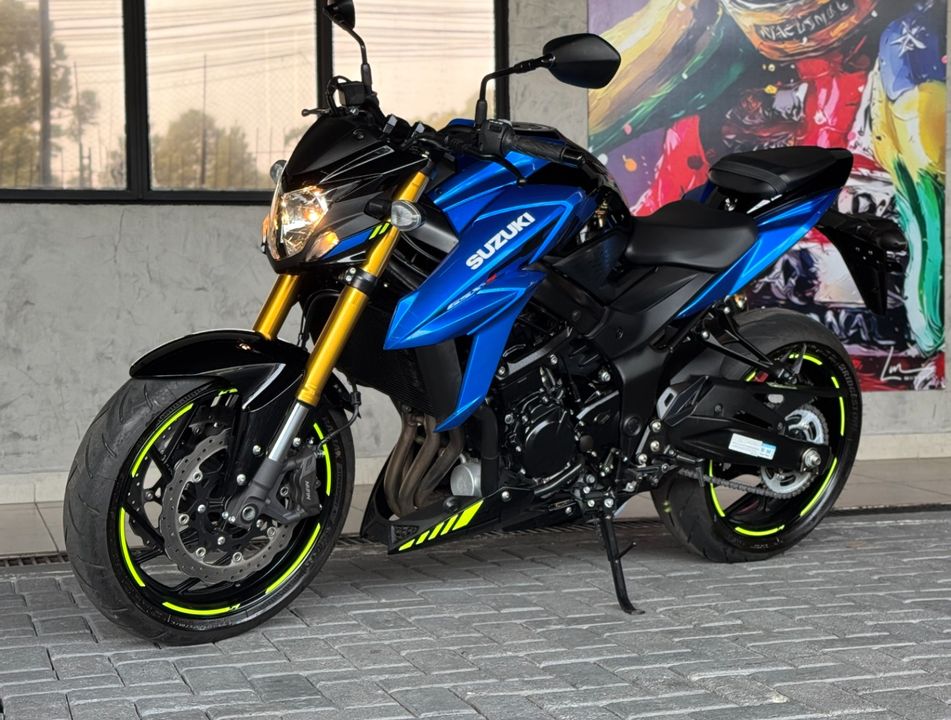 SUZUKI GSX-S 750