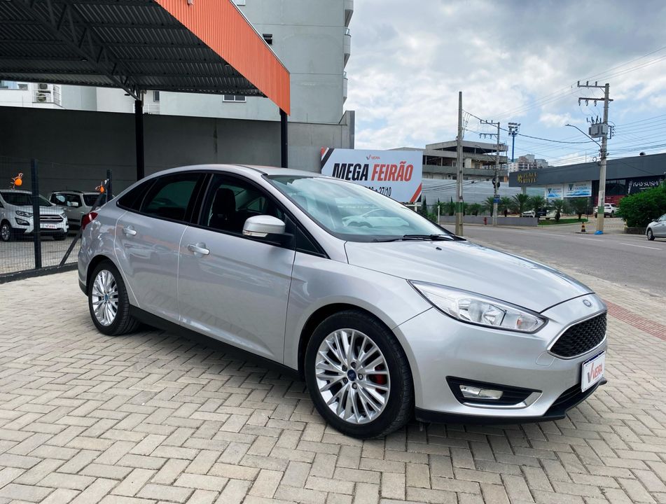 Ford Focus 2.0 16V/SE/SE Plus Flex 5p Aut.