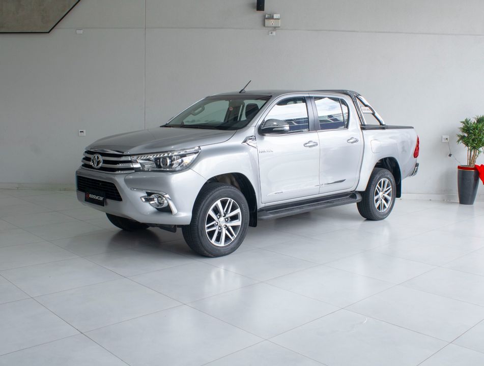 Toyota Hilux CD SRX 4x4 2.8 TDI 16V Diesel Aut.