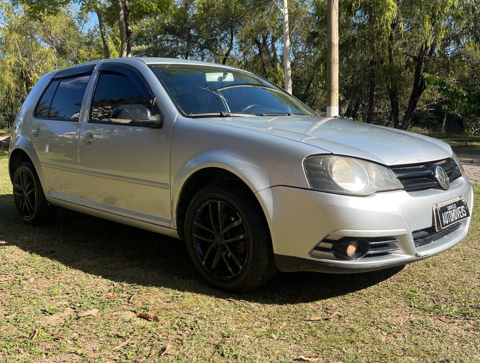 VolksWagen Golf 1.6 Mi Total Flex 8V 4p
