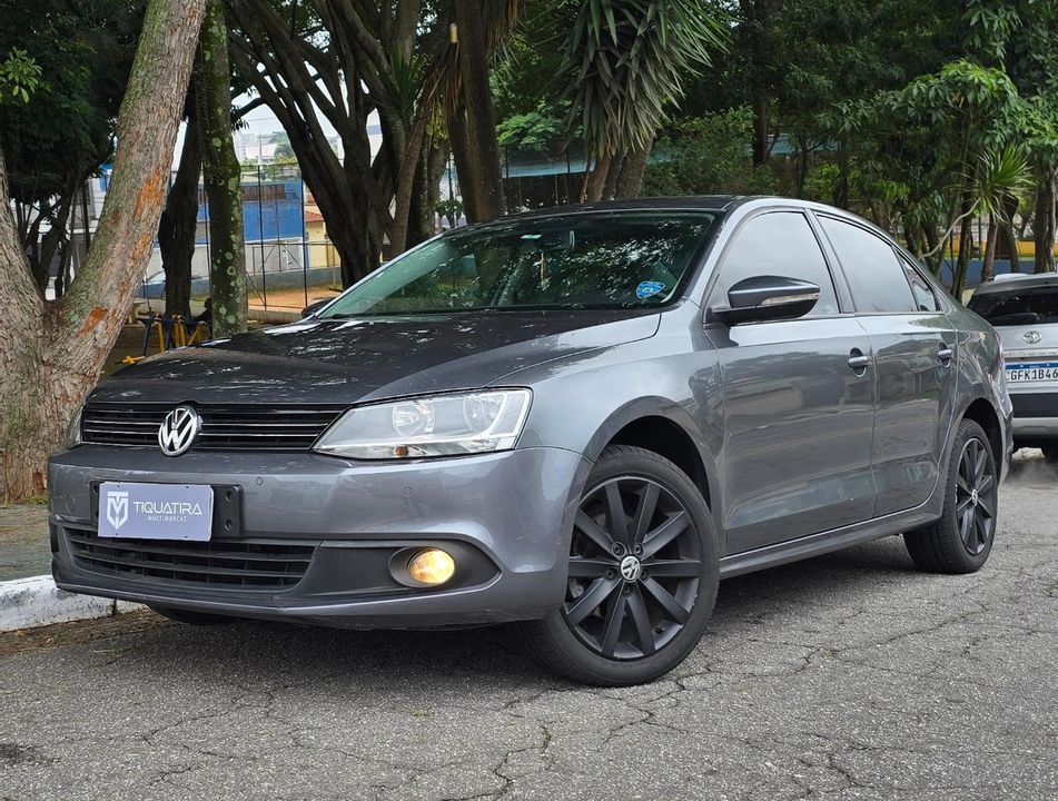 VolksWagen JETTA Comfortline 2.0 T.Flex 8V 4p Tipt.