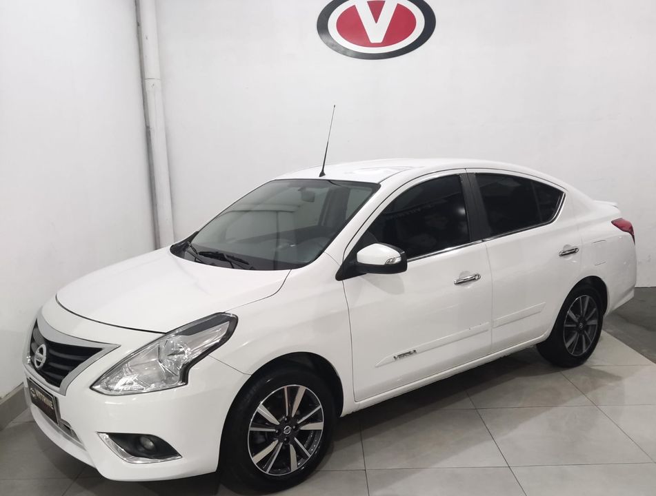 Nissan VERSA SL 1.6 16V FlexStart 4p Aut.