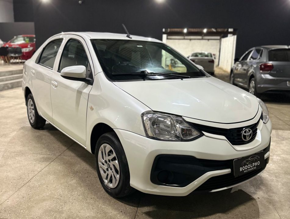 Toyota ETIOS X Sedan 1.5 Flex 16V 4p Mec.