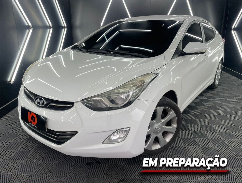 Hyundai Elantra GLS 1.8 16V Aut.