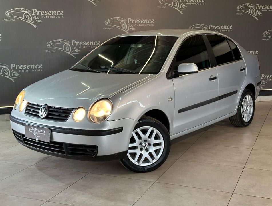 VolksWagen Polo Sedan 1.6 Mi 101cv 8V 4p