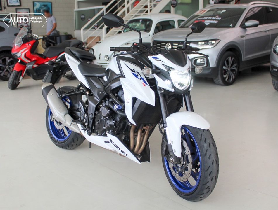 SUZUKI GSX-S 750