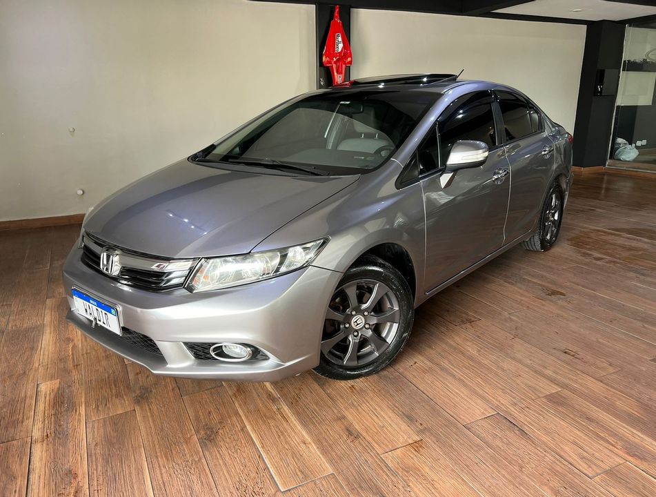 Honda Civic Sedan EXS 1.8/1.8 Flex 16V Aut. 4p