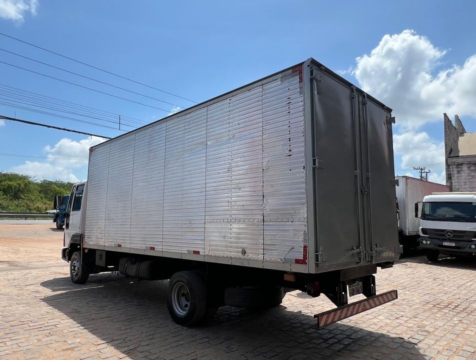 FORD CARGO 1517 T 3-Eixos 2p (diesel)