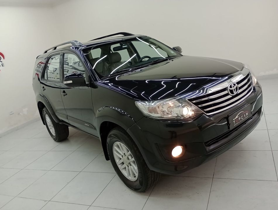 Toyota Hilux SW4 SR 4x2 2.7/ 2.7 Flex 16V Aut.