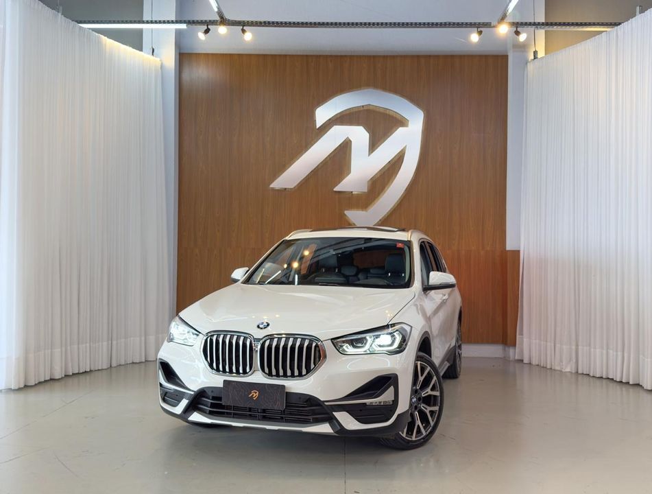 BMW X1 SDRIVE 20i X-Line 2.0 TB Active Flex