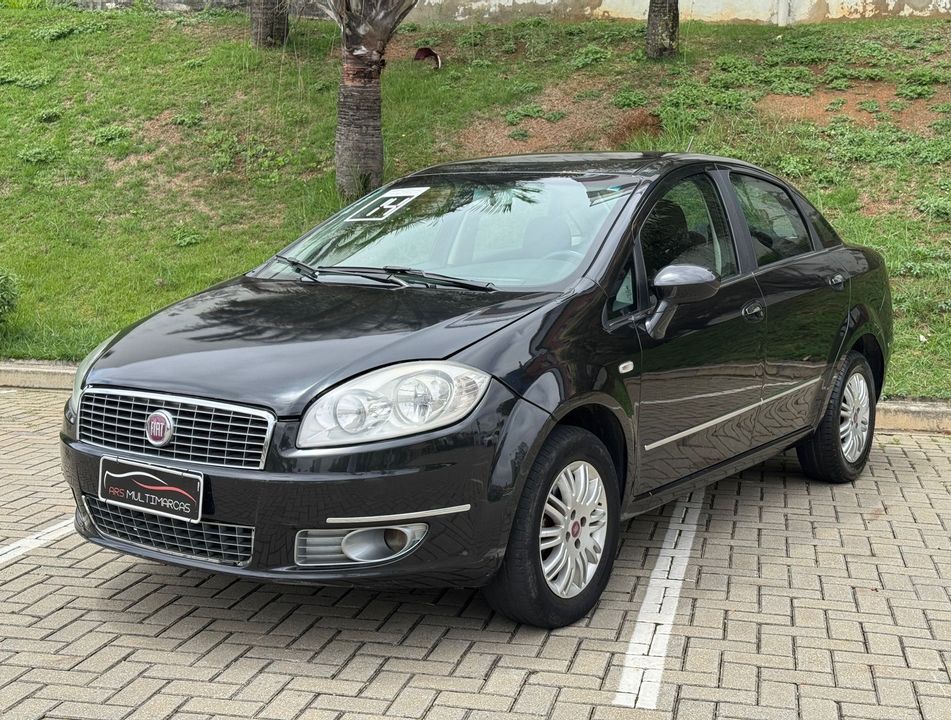 Fiat LINEA ESSENCE 1.8 Flex 16V 4p