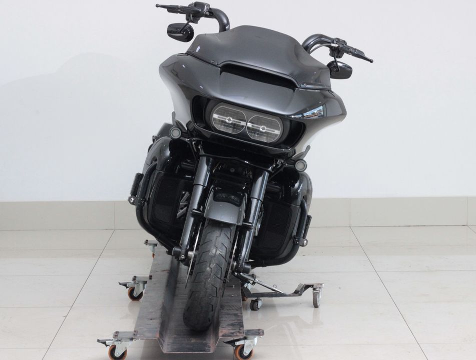 Harley ROAD GLIDE LIMITED FLTRK