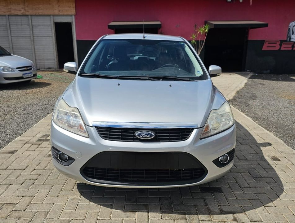 Ford Focus 1.6 S/SE/SE Plus Flex 8V/16V  5p