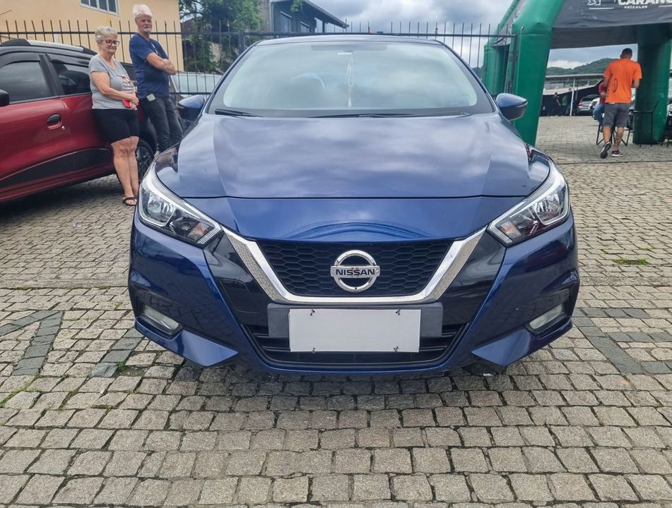 Nissan VERSA Advance 1.6 16V Flex Aut.