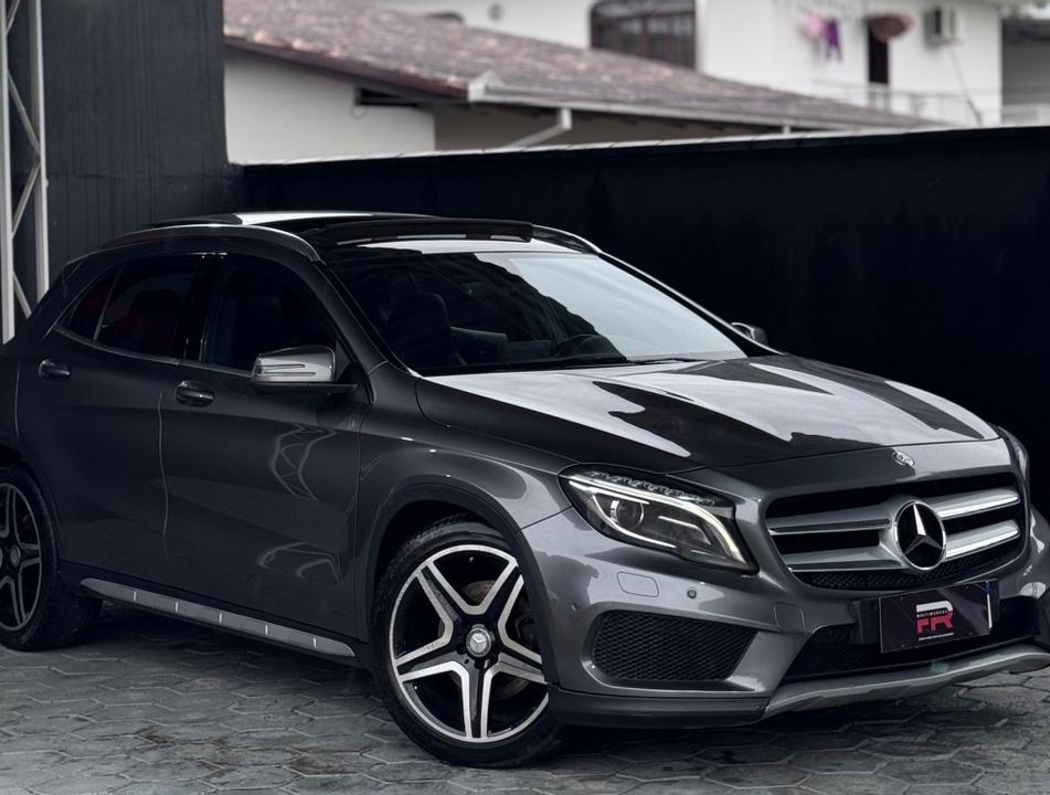 Mercedes GLA 250 Enduro 2.0 TB 16V 211cv Aut.