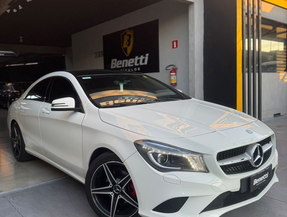 Mercedes CLA-200 Urban 1.6 TB 16V/Flex Aut.