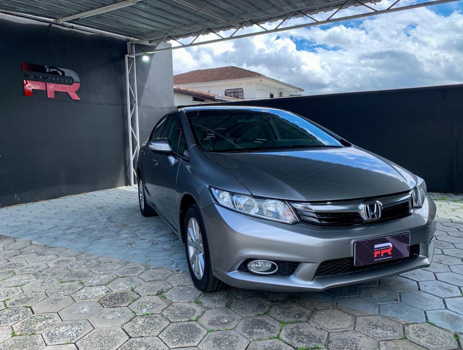 Honda Civic Sedan LXR 2.0 Flexone 16V Aut. 4p