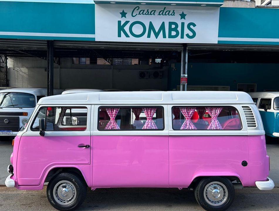 VolksWagen Kombi Standard 1.4 Mi Total Flex 8V