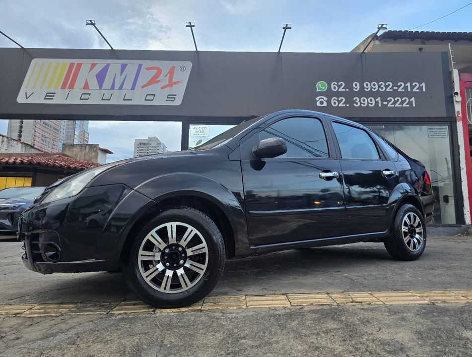 Ford Fiesta Sedan 1.0 8V Flex 4p