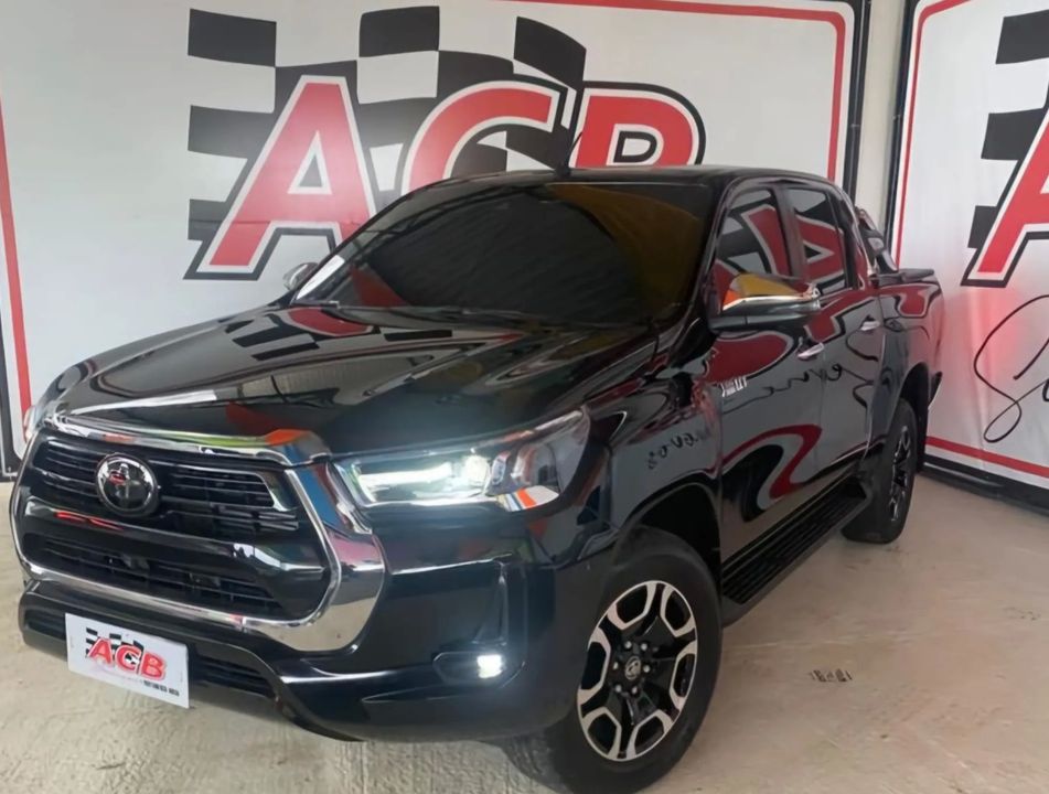 TOYOTA 2.8 D-4D TURBO DIESEL CD SRX 4X4 AUTOMÁTICO
