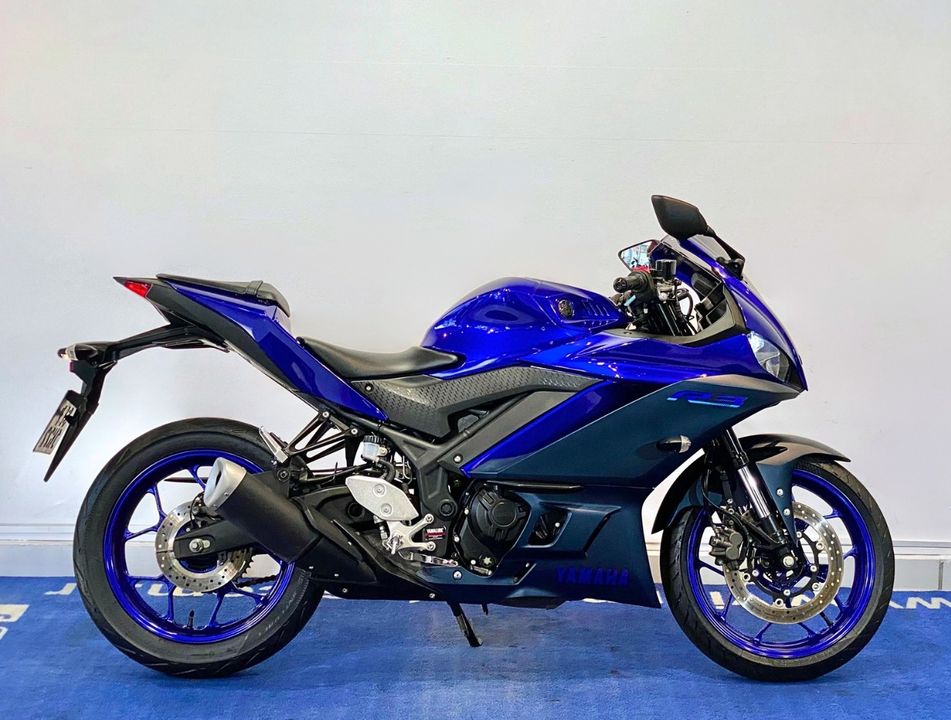 YAMAHA YZF R-3 321/ABS