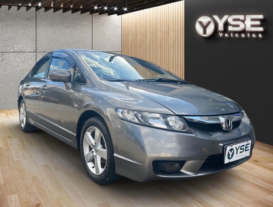 Honda Civic Sedan LXS 1.8/1.8 Flex 16V Mec. 4p