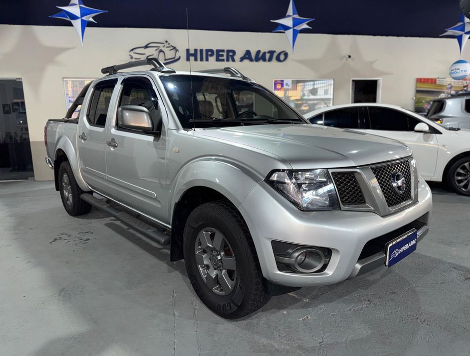 Nissan Frontier SV AT. CD 4x4 2.5 TB Dies. Aut.