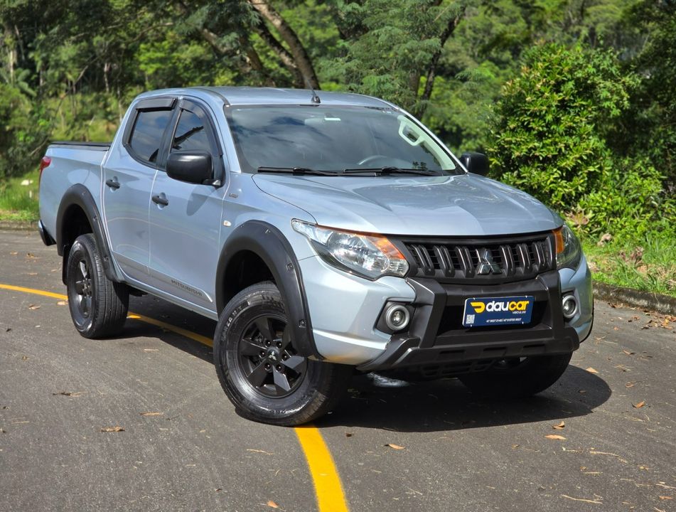 Mitsubishi L200 Tri. Sport Outd. GLX 2.4 4x4 Diesel