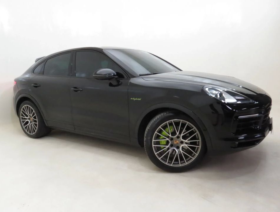 PORSCHE 3.0 V6 E-HYBRID COUPÉ PLATINUM EDITION AWD TIPTRONIC S