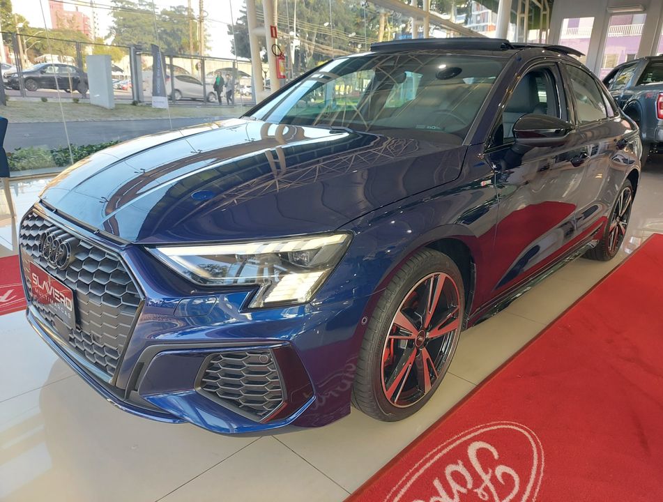 Audi 2.0 40 TFSI MHEV SPORTBACK PERFORMANCE BLACK S-TRONIC