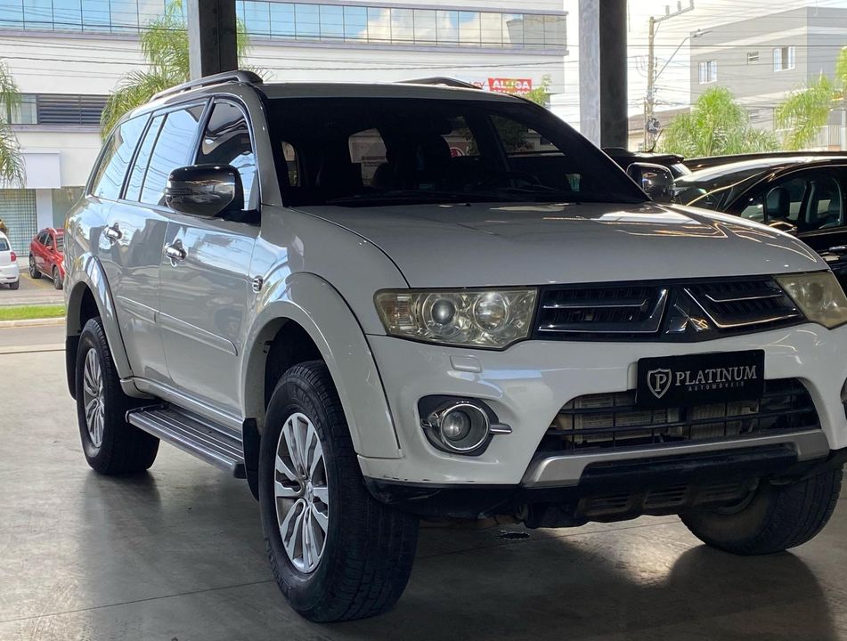 Mitsubishi DAKAR HPE 3.2 4x4 T.I Dies 5p Aut 